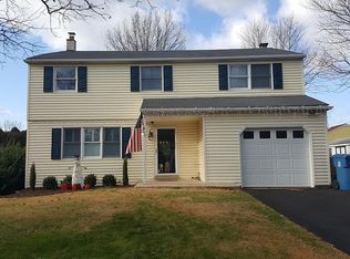 1906 Supplee Rd, Lansdale, PA 19446