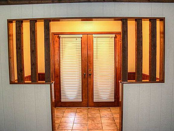 4th image of 731 N Princeton Dr