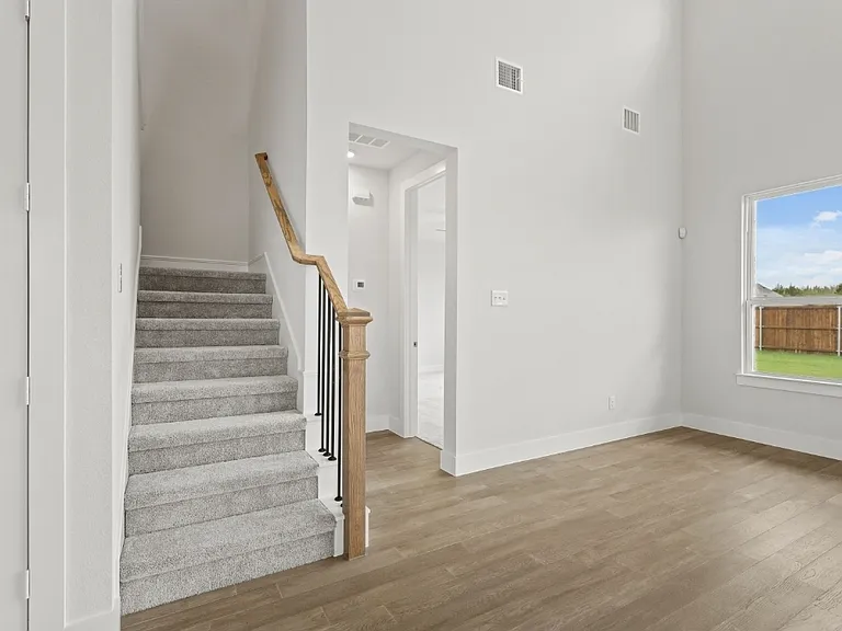 3821 Ablon Trl — Photo 4