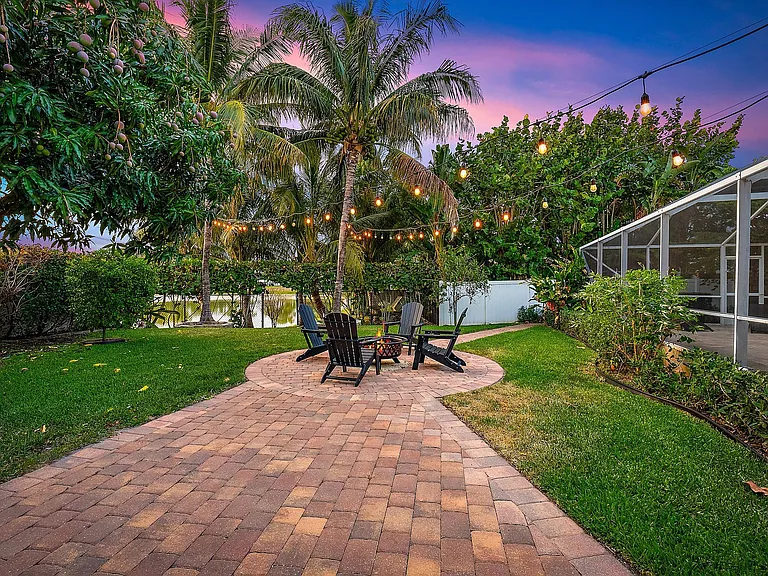 15129 Harriet Ave — Photo 30