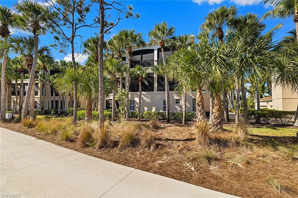3 bed, 2.0 bath, 2420 sqft, $21,000 — Photo 1