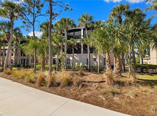 2864 Tiburon Blvd E APT 102, Naples, FL 34109