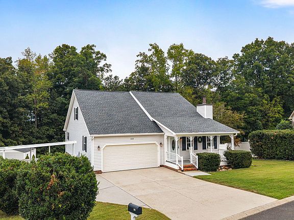 2nd image of 132 Alexanders Cir NW