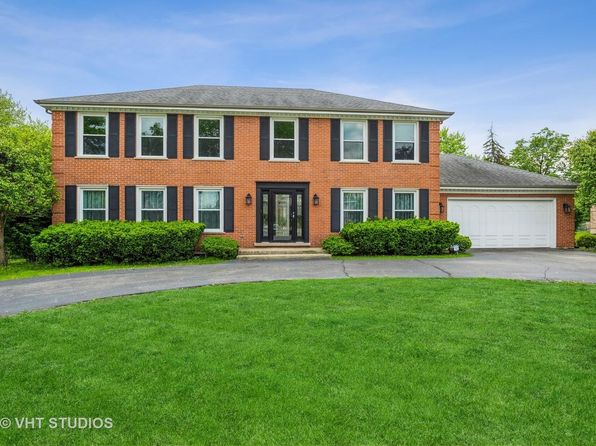 19W083 Avenue Chateaux N