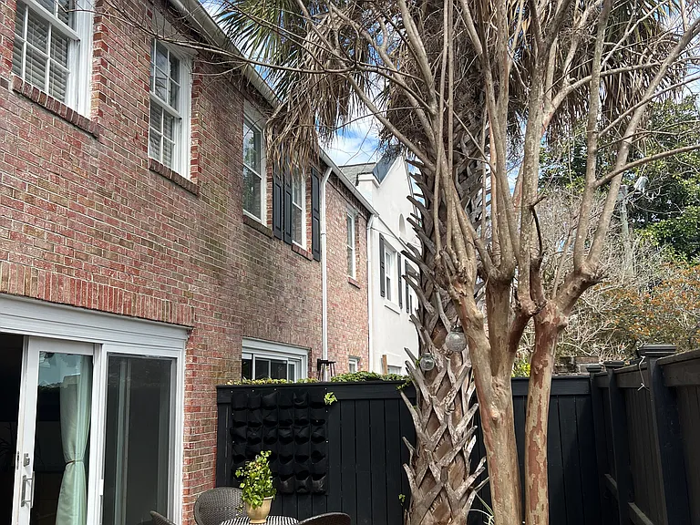 74 Logan St — Photo 14