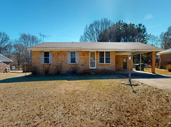 210 Southern Ave, Senatobia, MS 38668