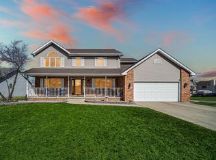 225 Beiriger Dr, Dyer, IN