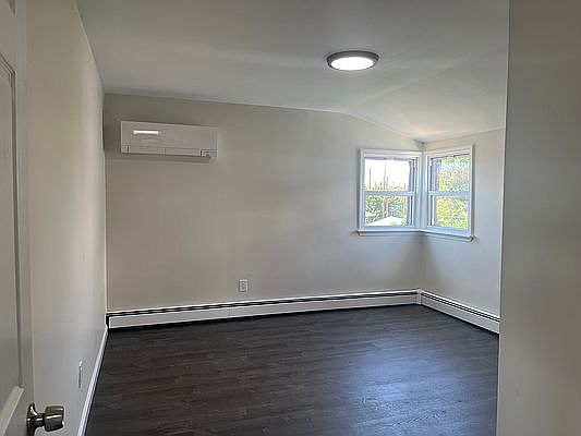 4th image of 150-18 128th St #2