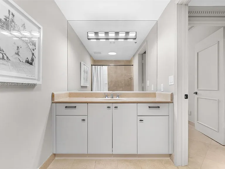 2100 N Ocean Blvd #18D — Photo 32