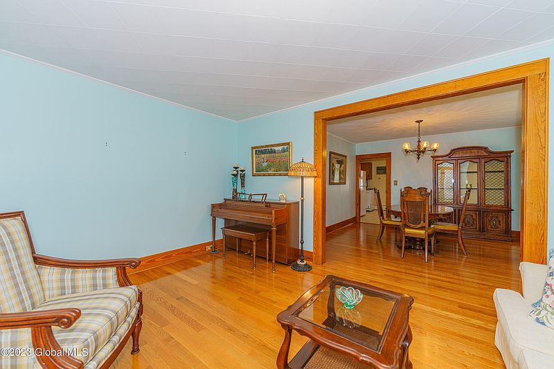 5th image of 20 Excelsior Avenue