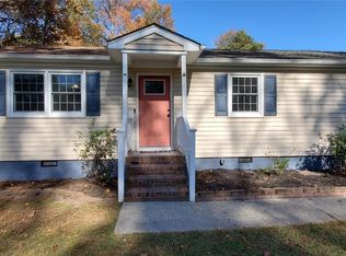 16201 Roland Dr, Chester, VA 23831