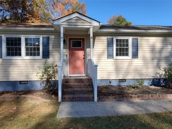 16201 Roland Dr, Chester, VA 23831