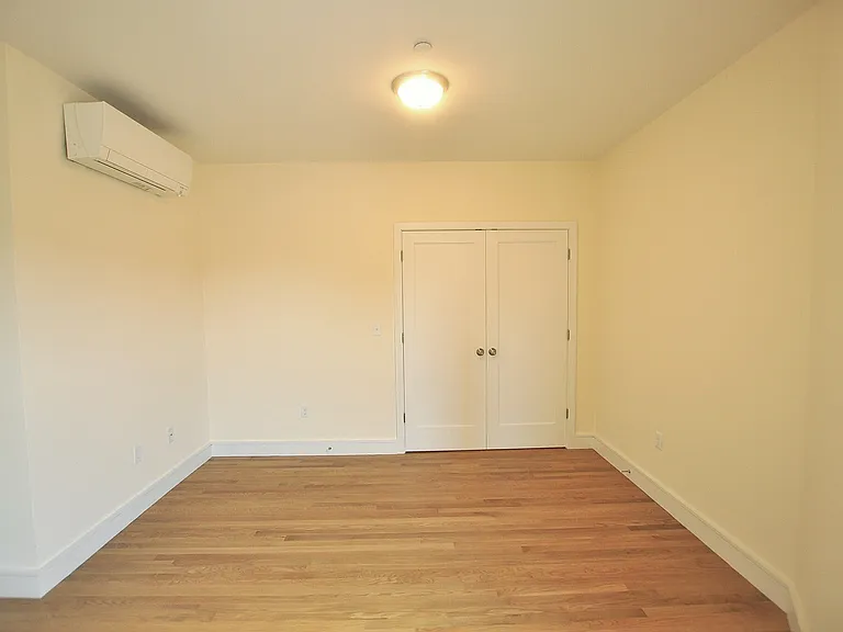 877 Beacon St #5A — Photo 6
