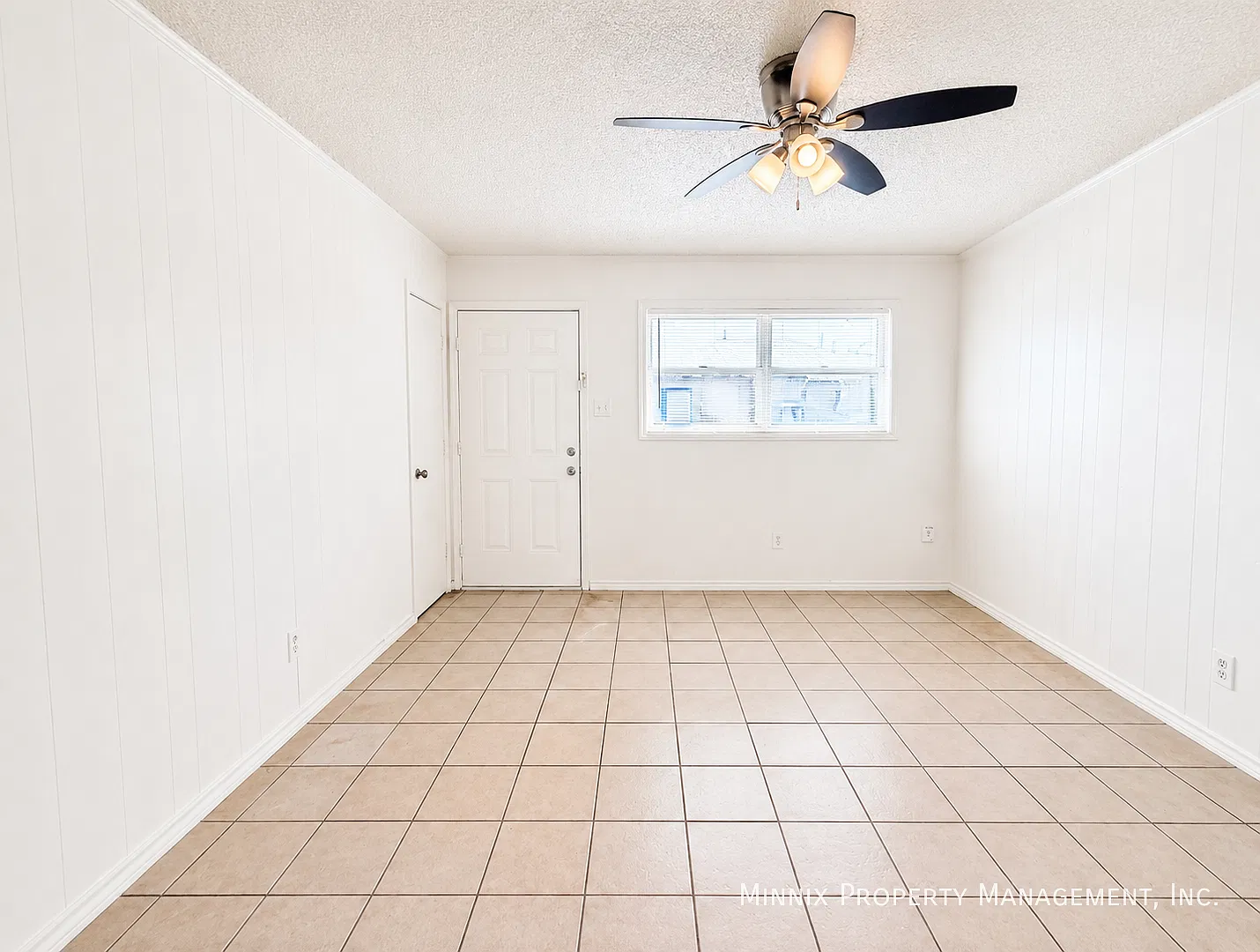 2-Bedroom Apartment for Rent in Central Lubbock | 5710 Brownfield Dr. #D | Pet Friendly — Photo 2