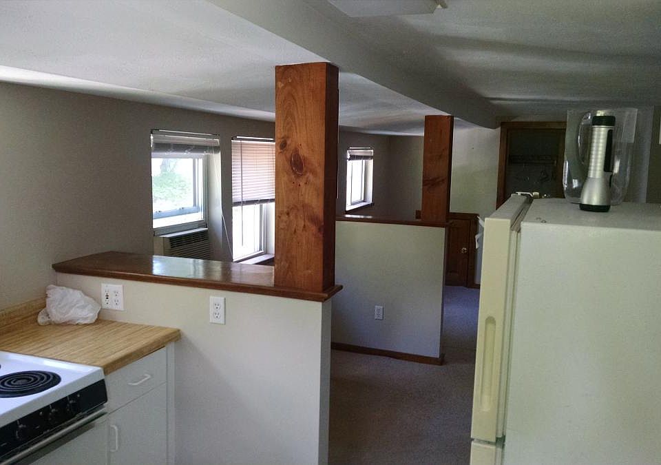 2nd image of 63 Cottage Ln #3U