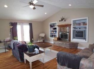 17111 Jessica Ln, Gretna, NE 68028