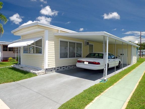 3rd image of 48 Saunders Ave
