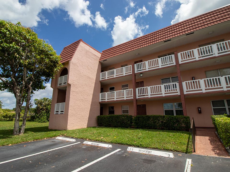 1st image of 9621 Sunrise Lakes Boulevard #102