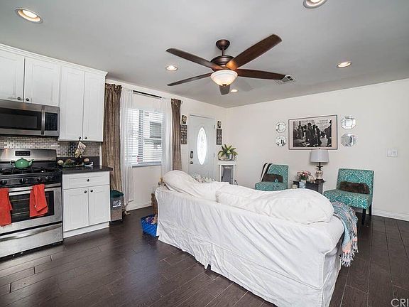 2nd image of 11302 Emelita St