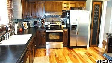 2nd image of 2026 Walsh St