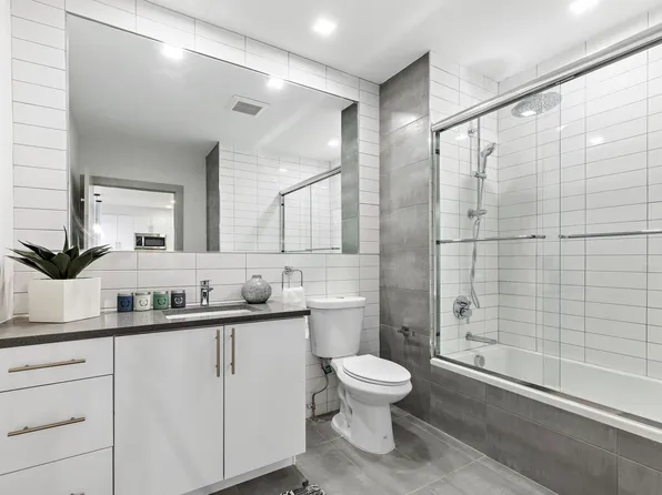 8133 Bergenline Avenue image 5 of 25