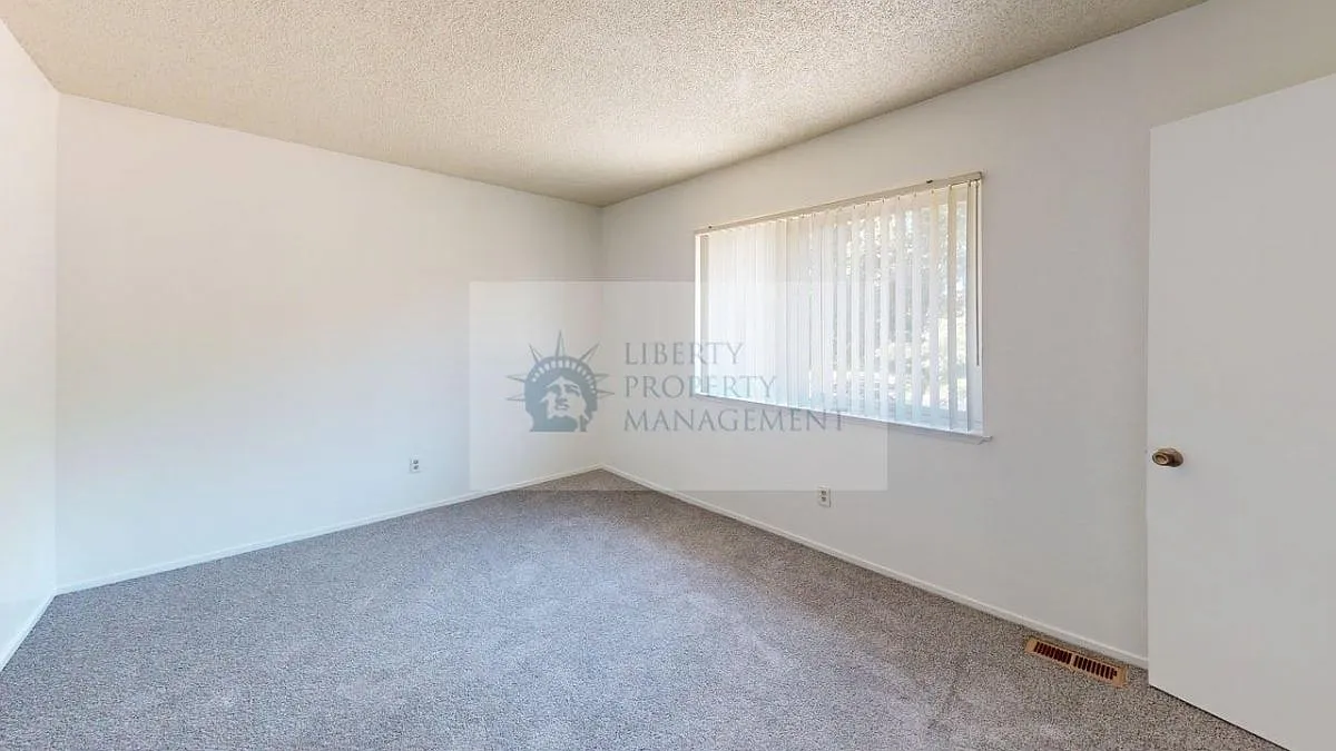 2133 Palisade Ave — Photo 2