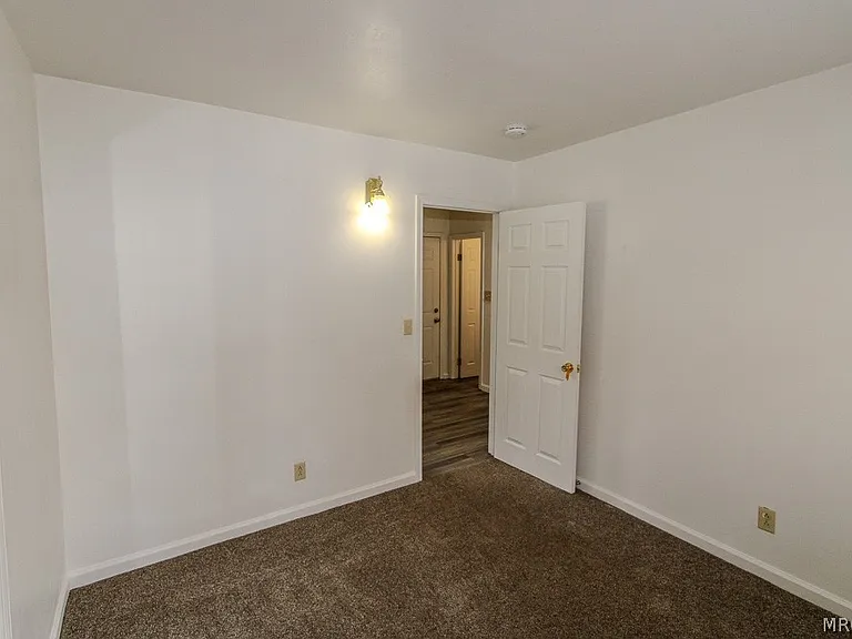 518 Orange Ave — Photo 12