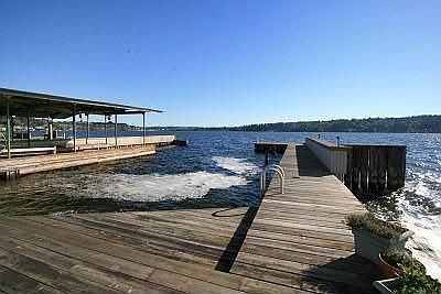 3rd image of 15746 Beach Dr NE