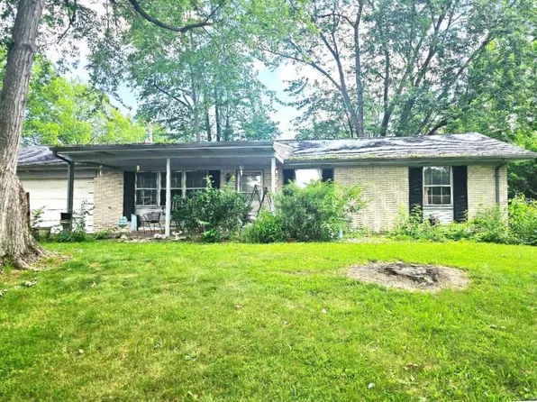 1818 Menard Dr, Belleville, IL 62220