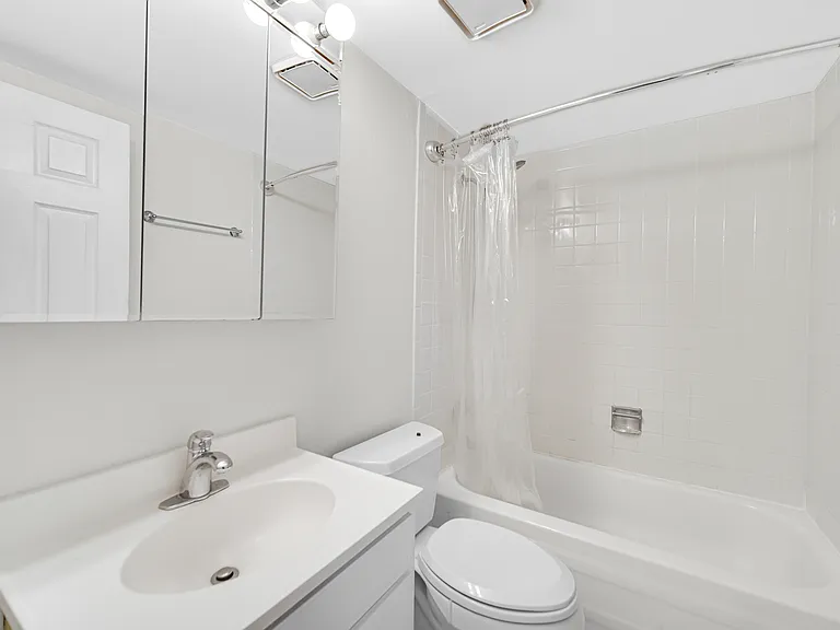 700 Perrie Dr #308 — Photo 10