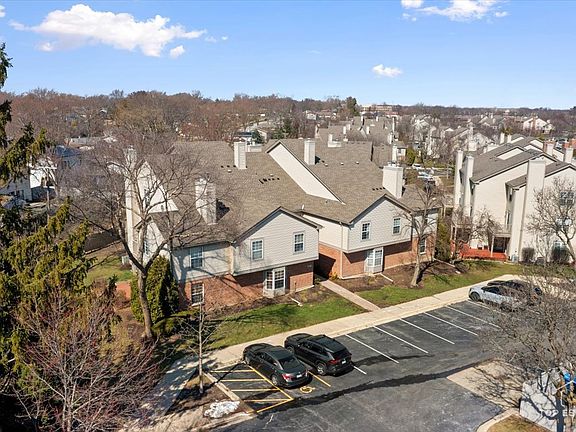 5th image of 132 White Oak Ct APT 5