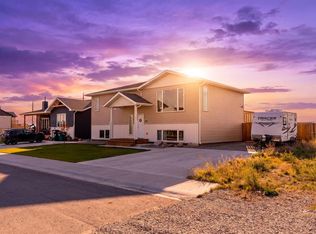 158 N 9th St, Fort Macleod, AB T0L 0Z0