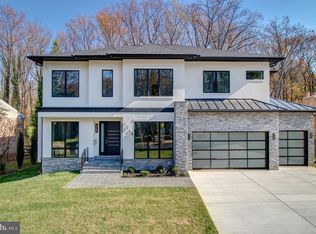 1564 Forest Villa Ln, Mc Lean, VA 22101