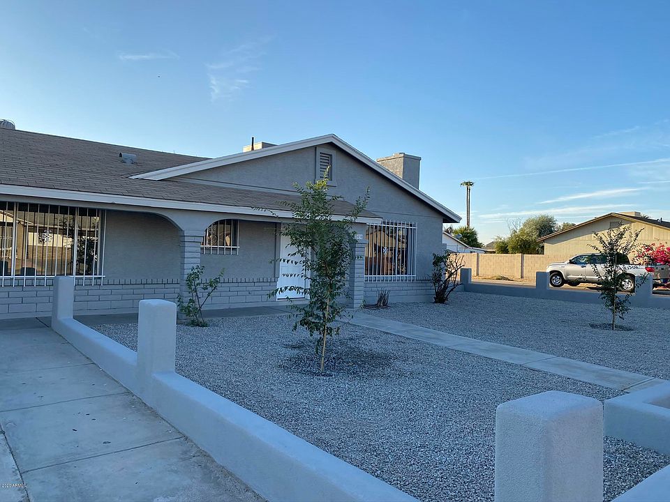 1st image of 2030 N 51st Dr