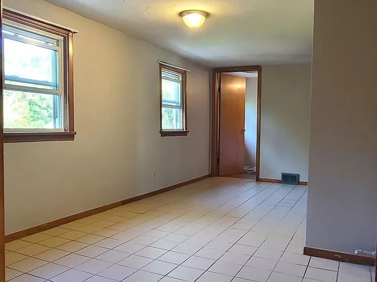 26600 Rose Rd — Photo 13