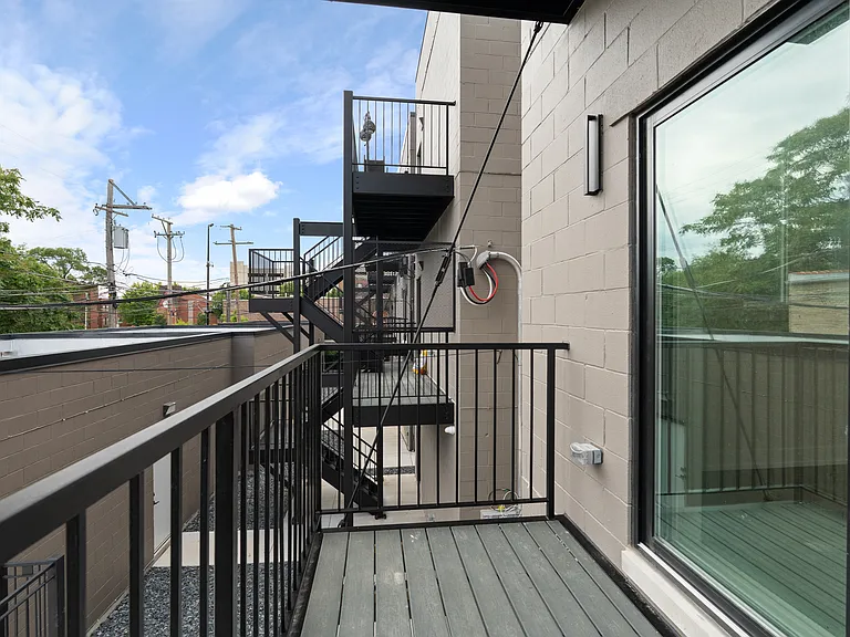 416 E 50th Pl #3W — Photo 19