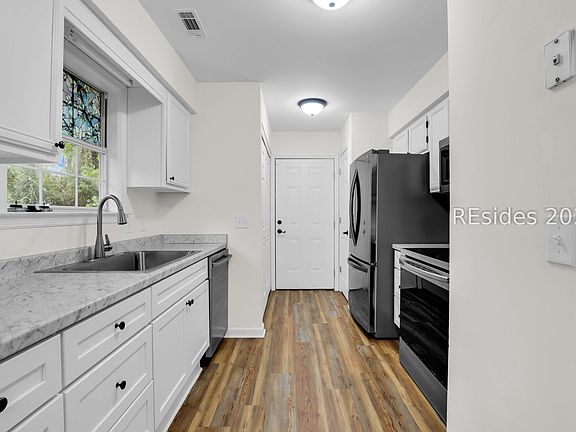 3rd image of 75 Blacksmith Cir