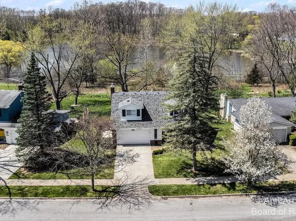 2309 Georgetown Blvd, Ann Arbor, MI 48105