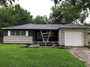 1621 Palmwood Dr, Pasadena, TX 77502