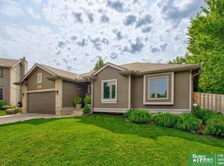 16815 L Cir, Omaha, NE 68135