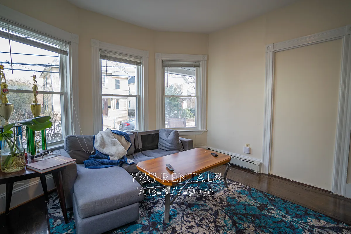 Building Photo - 51 Riverdale St #1