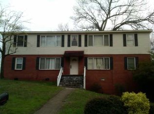 10 W Meadowbrook Dr, Chattanooga, TN 37415