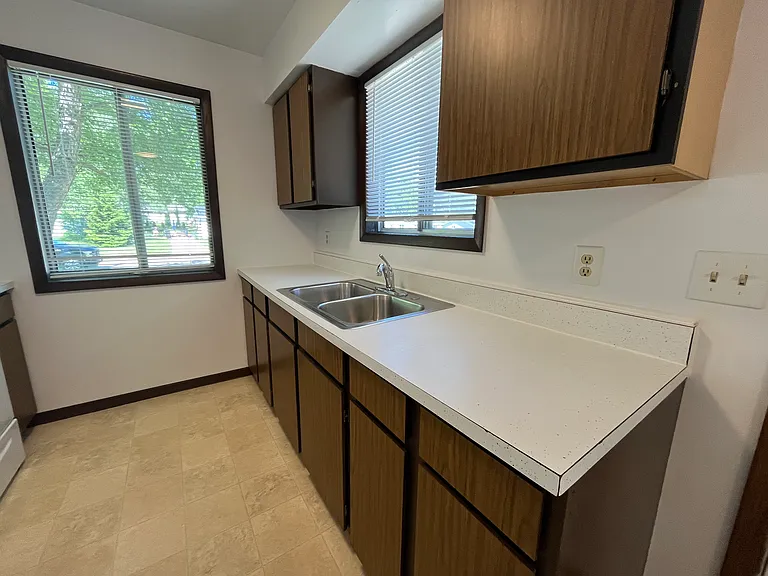 2524 Plymouth Rock Ave — Photo 3