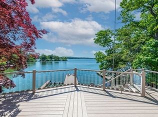 5 Coulter Pl, Hopatcong Boro, NJ 07821