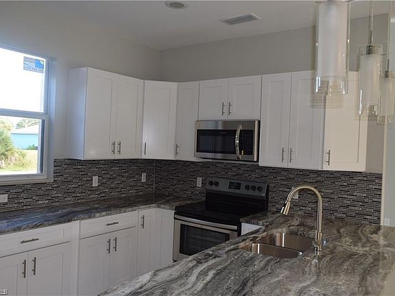 5th image of 1117 Michael Ave