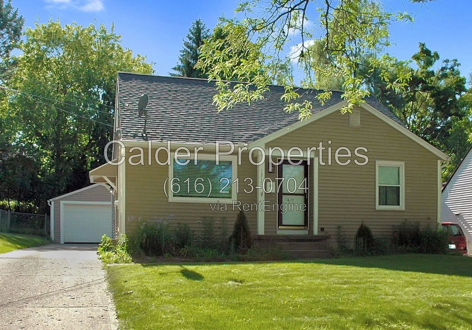 3 bed, 1.0 bath, 1554 sqft, $2,200 — Photo 2