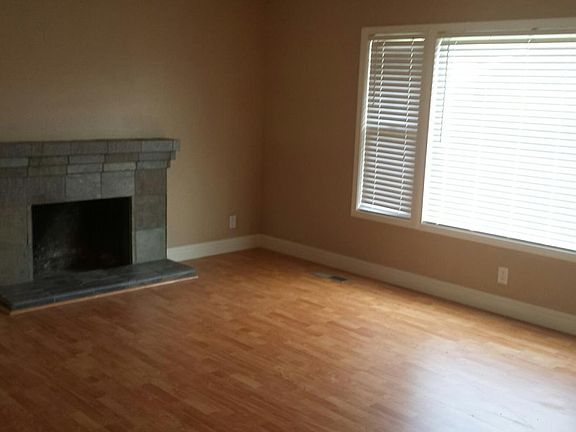 3rd image of 1031 Wilsham Dr