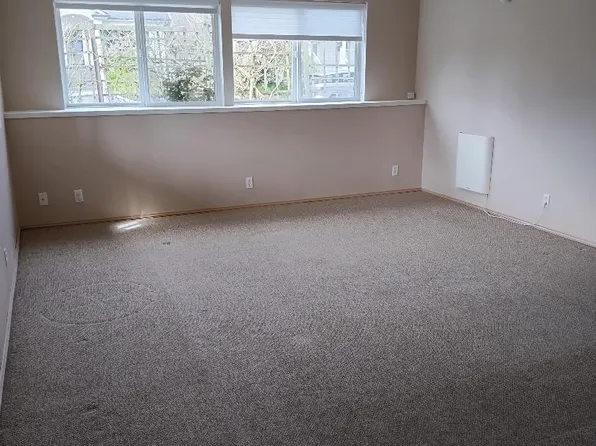 7702 18th Ave NW #7702, Seattle, WA 98117