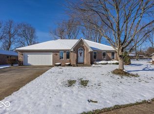 3206 Thomas Trce, Columbus, IN 47203