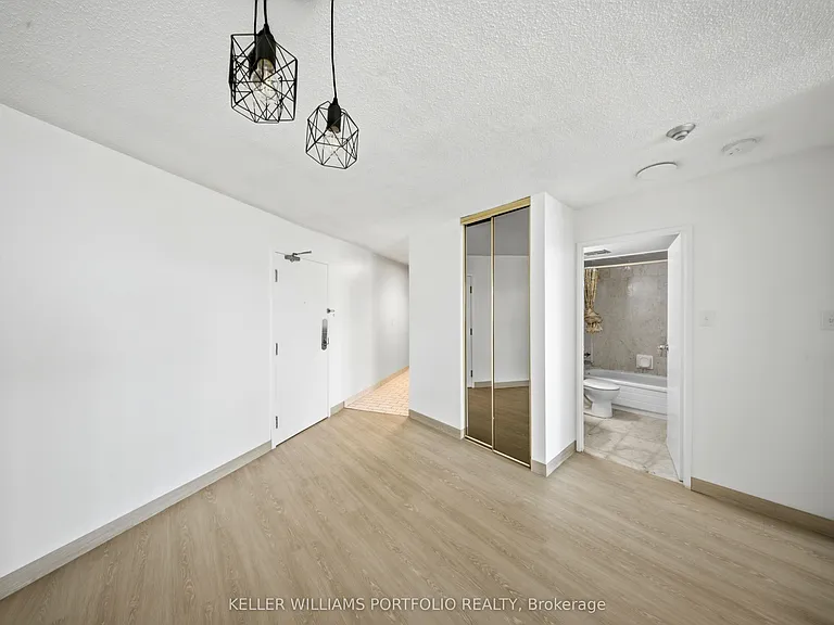 250 Queens Quay W #1608 — Photo 6